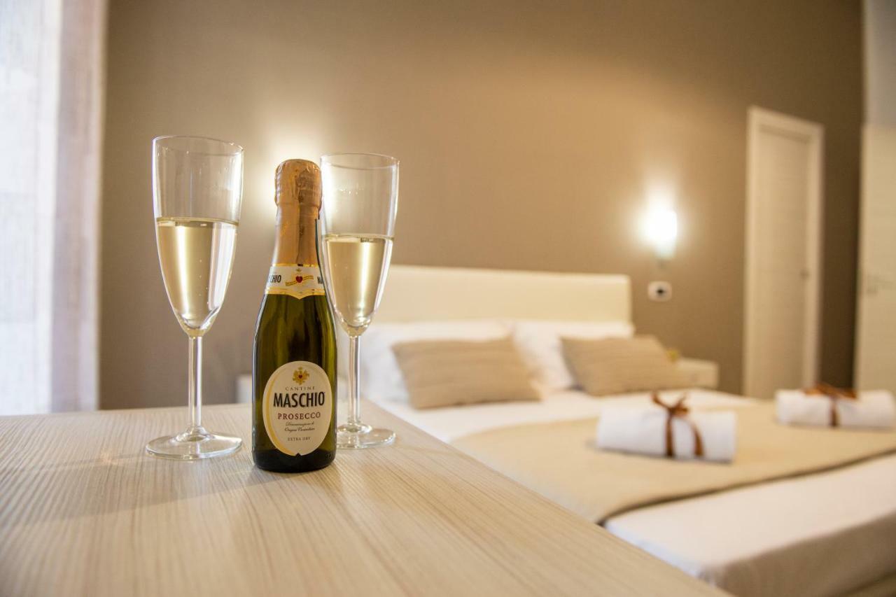 Smeraldo Suite Неаполь Екстер'єр фото